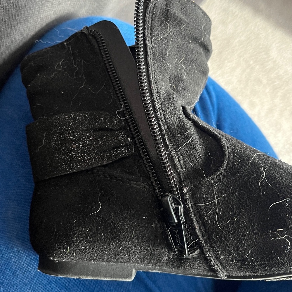 Target Kids Black Suede Boots - Picture 6 of 9